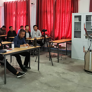 10��20��ɽ�|���x���ؙCе���޹�˾�e�k���p���Tʽ��ץ�����ؙC������Ӗ�n��