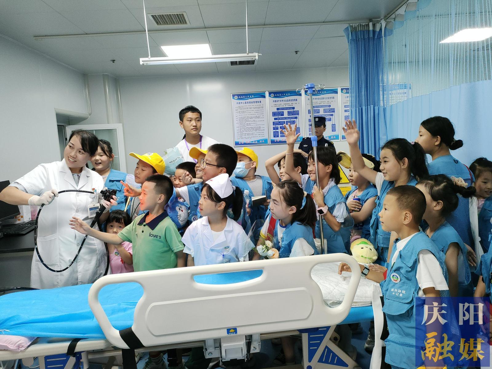 致敬醫(yī)師節(jié)！小記者職業(yè)體驗(yàn)之“我是小小醫(yī)生”