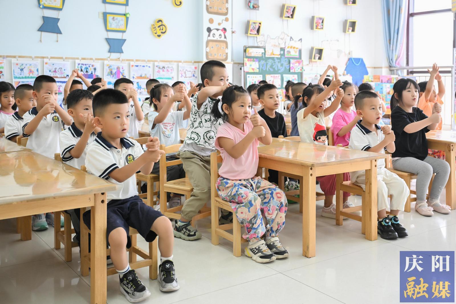 【攝影報(bào)道】慶陽市中小學(xué)、幼兒園迎來新學(xué)年開學(xué)季