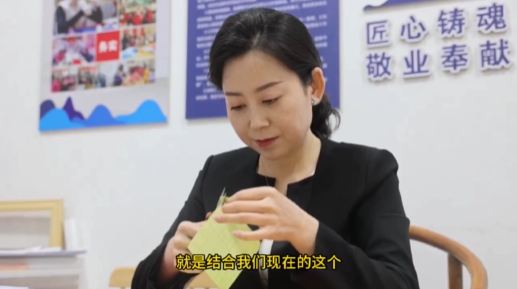 慶陽市民間布貼畫藝術(shù)代表性傳承人 李慶英：深化創(chuàng)新，讓布貼畫煥發(fā)新的生機(jī)